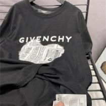 2026トレンド感を出す GIVENCHY コピー Tシャツ 新聞 ペーパー ジバンシー ハート 着心地良い