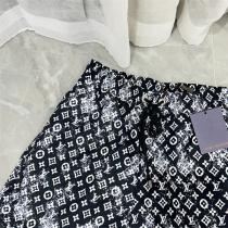 今季らしい着こなし存在感♪♪ ルイヴィトン コピー ハーフパンツ ポリエステル生地 定番モノグラム LOUIS VUITTON