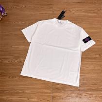 綺麗に決まるフォルム★★STONE ISLAND 偽物 Tシャツ 純綿生地 ストーンアイランド 定番ロゴ肩章付き