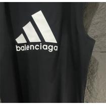 adidasｘBALENCIAGA 偽物 ノースリーブ バレンシアガ スリーストライプ ロゴプリント柄 