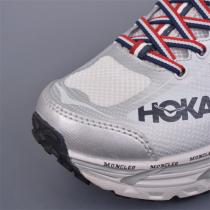 MONCLER スーパーコピー スニーカー モンクレールｘHokaOne Oneコラボ 定番ロゴ貼り付け 