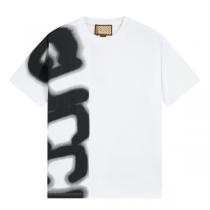 誰にでもフィットする GUCC1 偽物 Tシャツ Ariaシリーズ Gucc1ｘBALENCIAGA スプレーロゴ 落書き 