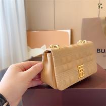 バーバリー スーパーコピー チェーンバッグ Lola スモールThe Kinksミニ TBモノグラム BURBERRY