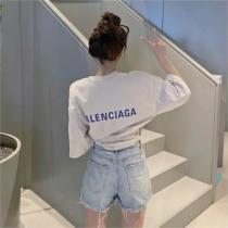 着こなしが素敵春夏定番新品 BALENCIAGA スーパーコピー Tシャツ クリームホワイト オーバーサイズ バレンシアガ