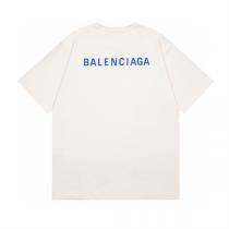 着こなしが素敵春夏定番新品 BALENCIAGA スーパーコピー Tシャツ クリームホワイト オーバーサイズ バレンシアガ