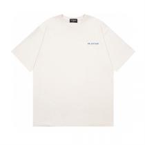 着こなしが素敵春夏定番新品 BALENCIAGA スーパーコピー Tシャツ クリームホワイト オーバーサイズ バレンシアガ