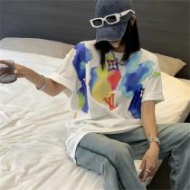 1枚で着用とコーデでき LOUIS VUITTON スーパーコピー Tシャツ モノグラム プリント 男女兼用