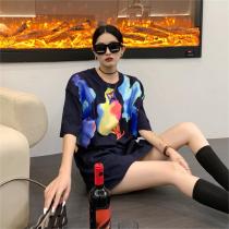 1枚で着用とコーデでき LOUIS VUITTON スーパーコピー Tシャツ モノグラム プリント 男女兼用