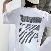 春夏にも大活躍間違いなし オフホワイト 偽物 Tシャツ 横断歩道 黒白 プリント コットン素材