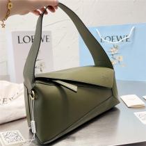 気になる流行色おすすめ LOEWE 偽物 Puzzleシリーズ ショルダーバッグ 牛革 ロエベ 5色★★★★★