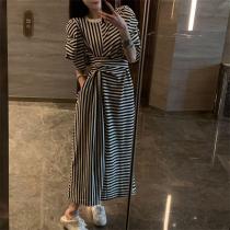 2026人気☆VALENTINO 新品ヴァレンティノ ワンピースコピーセーター生地オシャレ美品