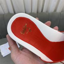 トレンドを問わず長く愛用 クリスチャンルブタン コピー サンダル Coolraoulシリーズ レザー Christian Louboutin