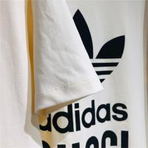 今注目すべきアイテム GUCC1 コピー Tシャツ GUCC1ｘadidas 2色 トレフォイル SPECUM MAJUS