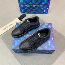  合わせやすさも抜群 ルイヴィトン コピー スニーカー Nike x LOUIS VUITTON 子牛革 モノグラム メンズ