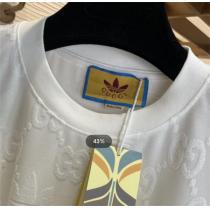 GUCC1 コピー Tシャツ GUCC1ｘAdidas コラボ タオル生地 モノグラム 立体ロゴ エンボス