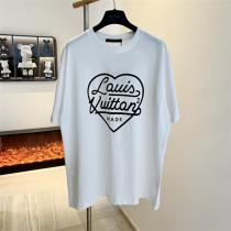トレンド感を出す☆ルイヴィトン コピー Tシャツ NigoｘLOUIS VUITTON MADE プリントロゴ 