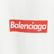 引き続きトレンド人気☆バレンシアガ 偽物 ダメージTシャツ SupremeｘBALENCIAGA オーバーサイズ 枠ロゴ