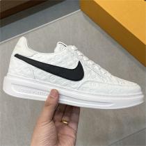 ルイヴィトン コピー スニーカー NikeｘLOUIS VUITTON THE TENスタイル Swoosh モノグラム刻印