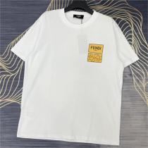 大人気即完売 フェンディ 偽物 Tシャツ 喜茶HEYTEAｘFENDI ロゴプリント 半袖 純綿生地