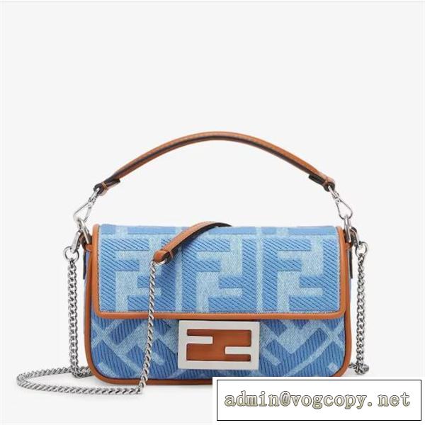 大人気新作★FENDI スーパーコピー ミニバッグ Baguette Mini ライトブルー FFロゴボタン フェンディ 2WAY
