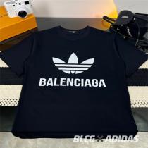 【2026ss最高のコラボ】バレンシアガ 偽物 Tシャツ BALENCIAGAｘAdidas ロゴプリント 純綿生地