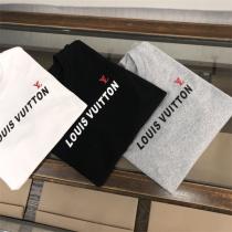 2026トレンド新作 ルイヴィトン コピー Tシャツ LOUIS VUITTON ロゴプリント シンプルでオシャレ感 通気性