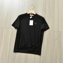 シンプルが最高☆☆ モンクレール スーパーコピー Tシャツ 刺繡ロゴ MONCLER 丸首デザイン 柔軟性100%