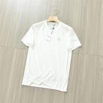 シンプルが最高☆☆ モンクレール スーパーコピー Tシャツ 刺繡ロゴ MONCLER 丸首デザイン 柔軟性100%