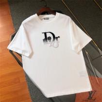 2026ssおすすめの春夏コーデ ディオール コピー Tシャツ DIOR フロッ...