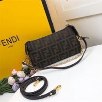 フェンディ スーパー コピー ショルダーバッグ 定番バージョン レトロ ffロゴ モノグラム FENDI 2WAY