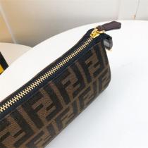 フェンディ スーパー コピー ショルダーバッグ 定番バージョン レトロ ffロゴ モノグラム FENDI 2WAY