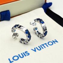 キラキラ輝く ルイヴィトン コピー イヤリング クリスタル ジルコン シルバー 定番ロゴ刻印 LOUIS VUITTON 軽く