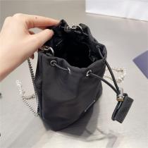 エレガンスな美しい PRADA コピー かごバッグ Reナイロン ミニバッグ ロープ付き sportsexyスタイル プラダ 