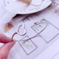 ♥2026ss人気作♥ Tiffany & Co. スーパー コピー ブレスレット バングル ハート 925シルバー ティファニー