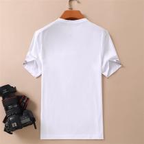 2026年の人気が急上昇 モンクレール スーパーコピー Tシャツ モダール生地 ロゴ貼り付け ラインストーン 