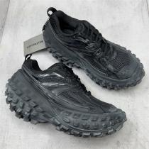 軽快な履き心地 BALENCIAGA スーパーコピー スニーカー Defenderシリーズ チャンキータイヤ バレンシアガ