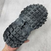 軽快な履き心地 BALENCIAGA スーパーコピー スニーカー Defenderシリーズ チャンキータイヤ バレンシアガ