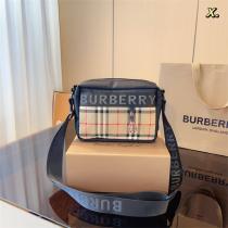 注目のトレンド バーバリー  ポロシャツ ショルダーバッグ ロゴ チェック柄 高品質 BURBERRY