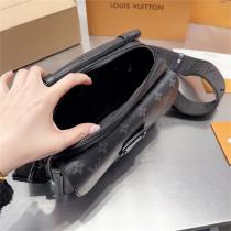 目が離せない新品 ルイヴィトン コピー メッセンジャーバッグ slocksling シリーズ LOUIS VUITTON メンズ