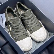 魅力のアイテム バレンシアガ コピー スニーカー Paris シリーズ BALENCIAGA ロゴ 落書き