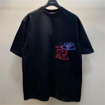 愛用するブランド新作 GUCC1 コピー Tシャツ バレンシアガｘGUCC1コラボ 刺繡ロゴ 綿生地 男女兼用