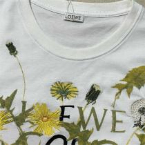 2026年抜け感を演出 LOEWE 偽物 Tシャツ 花柄 刺繡 ロゴ タンポポ ロエベ 植物