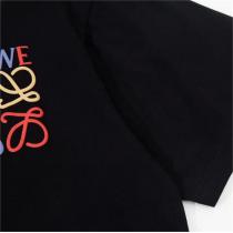 2026年最新のブランド新品 LOEWE スーパーコピー Tシャツ カラフル ロゴ プリント ロエベ   