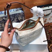 ロエベ スーパー コピー ハンドバッグ Cubi Anagram ロゴ モノグラム LOEWE 調節可能ベルト