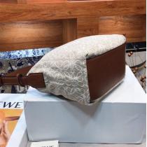 ロエベ スーパー コピー ハンドバッグ Cubi Anagram ロゴ モノグラム LOEWE 調節可能ベルト