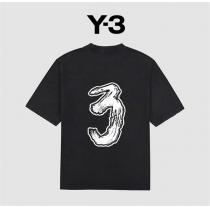 日常のコーデにお勧め ワイ・スリー コピー Tシャツ Yと3 ロゴ プリント Y3 2色 抜け感