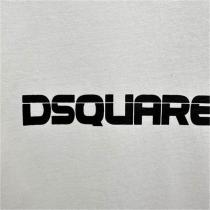 気軽に今っぽく ディースクエアード コピー Tシャツ ロゴ 黒と白 プリント 柄 メンズライク