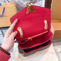お買い得 ルイヴィトン コピー メッセンジャーバッグ passyシリーズ LOUIS VUITTON チェーン 2WAY