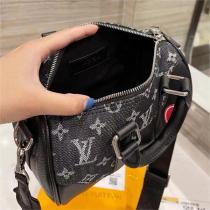 ルイヴィトン スーパーコピー ショルダーバッグ keepallシリーズ LOUIS VUITTONｘNigo コラボ デニムキャンバス