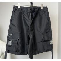 PRADA コピー ハーフパンツ ナイロン生地 カーゴパンツ 三角 金属 ロゴ 通気性 速乾性 プラダ